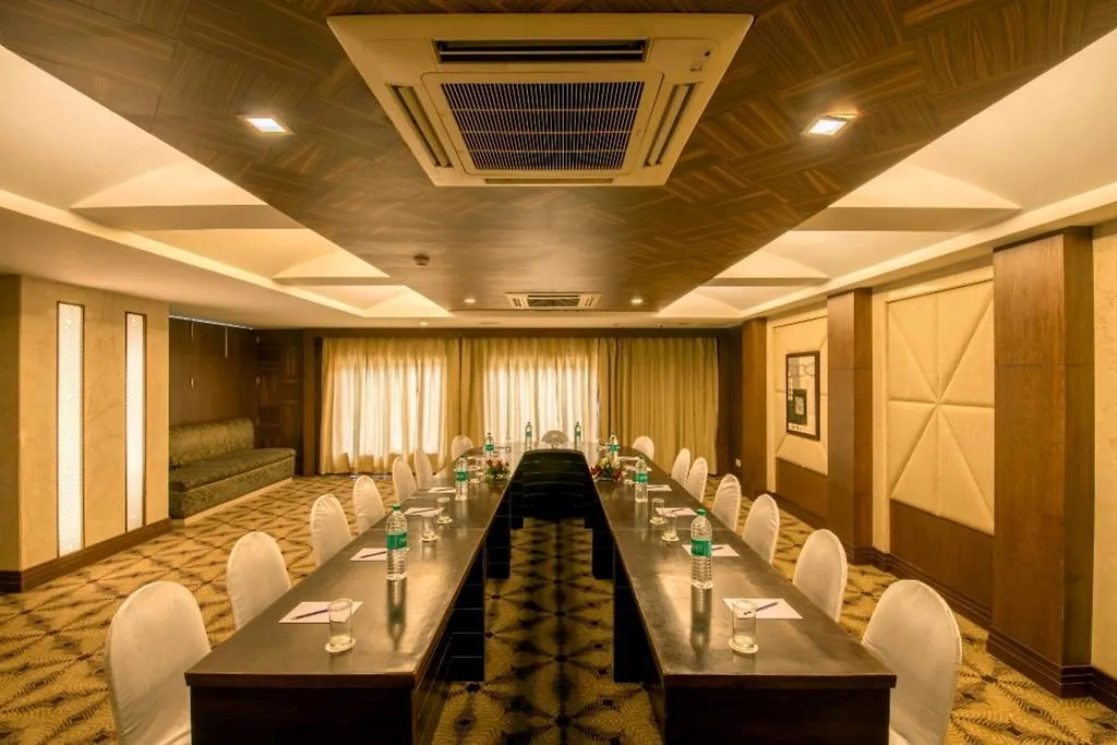 Howard Plaza The Fern, Agra Hotell