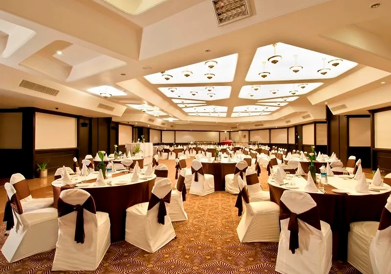**** Hotel Howard Plaza The Fern, Agra India